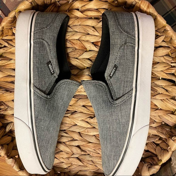 Men’s Vans - Picture 4 of 7